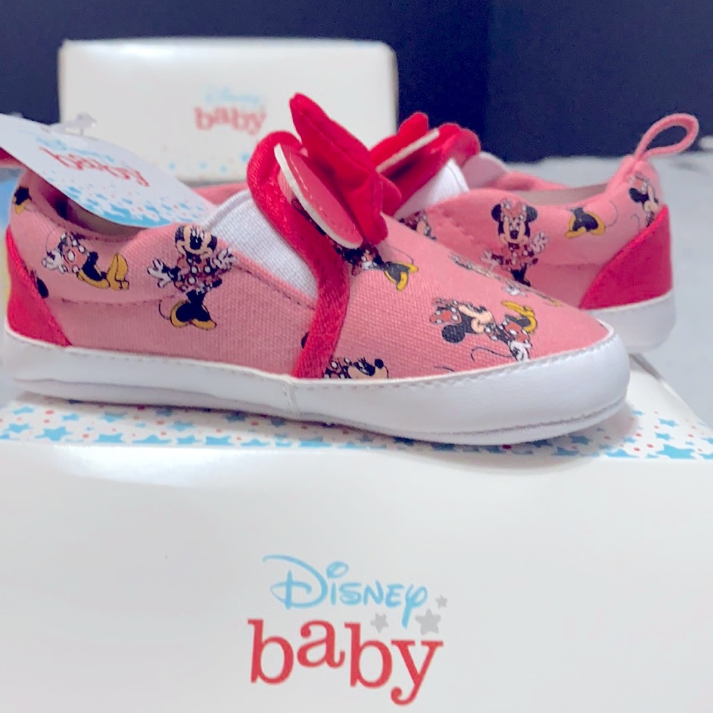 NIB Disney Minnie Mouse Baby Soft Sole Slip-on Shoe SIZE INFANT 9-12M